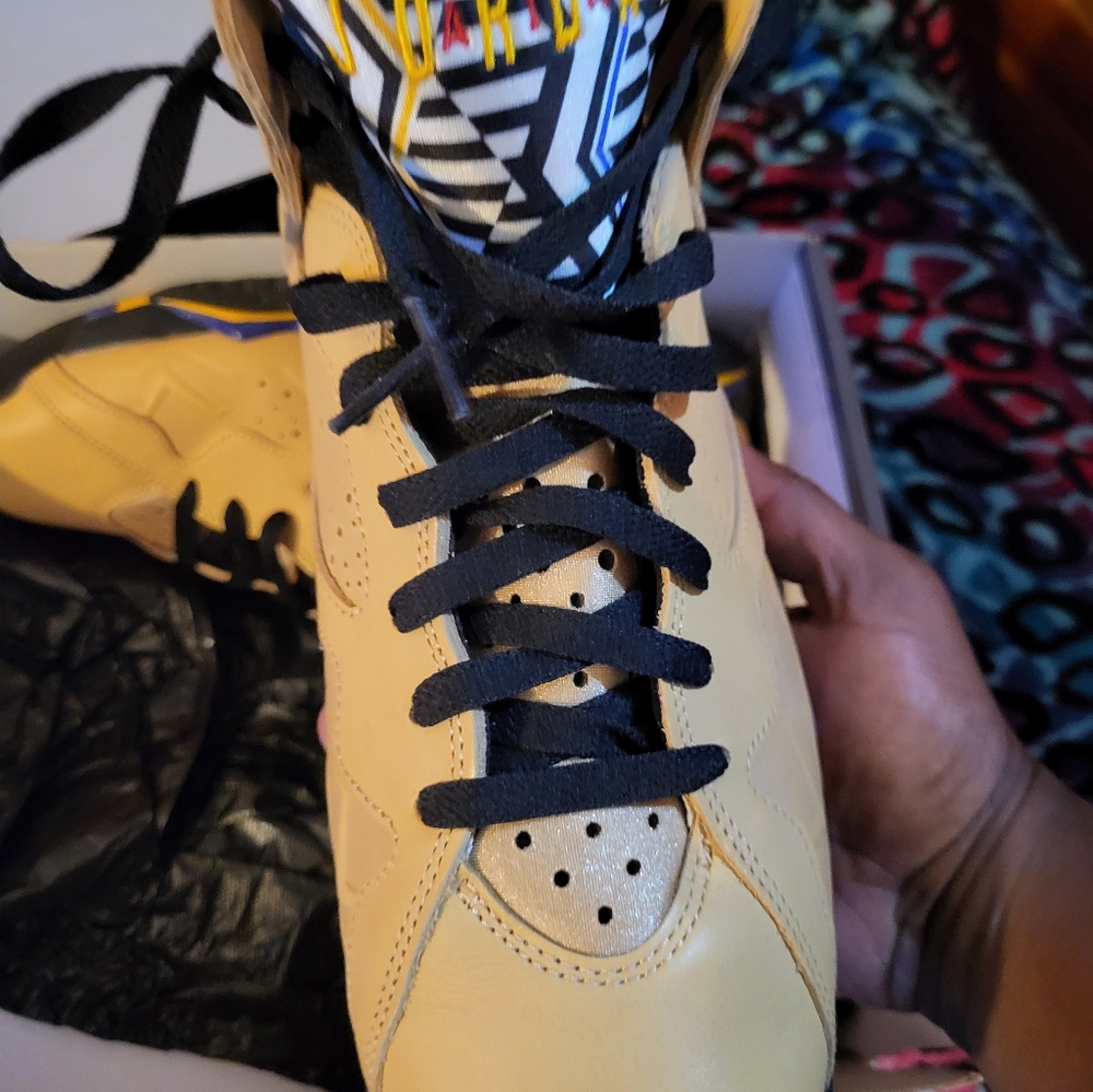 AIR JORDAN 7 RETRO SE size 10.5